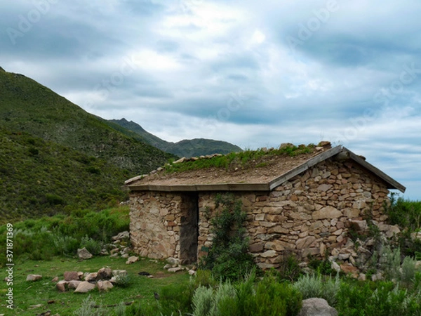 Fototapeta snow shelter with a cloudy sky