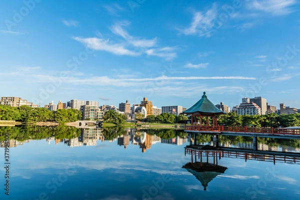 Obraz 福岡大濠公園　浮見堂のある風景