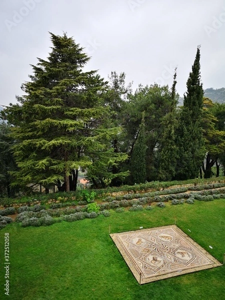 Obraz Beiteddine Palace backyard