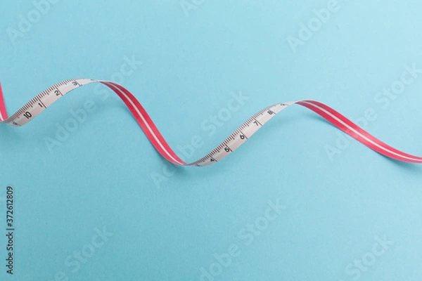 Fototapeta メジャー 測る 長さ 白 運動 荷物 高さ