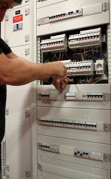 Obraz maintenance boite electrique