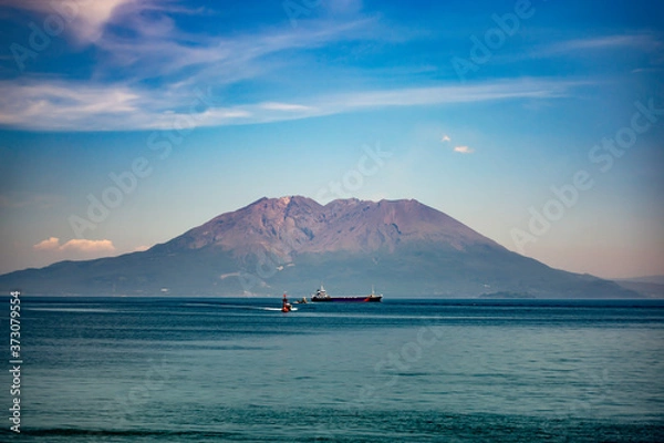 Obraz 桜島と海と空と雲の美しい夏の風景