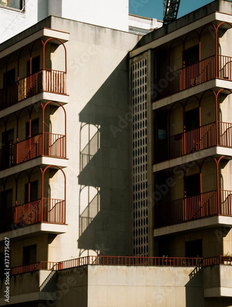 Obraz Sombra proyectada en edificio 