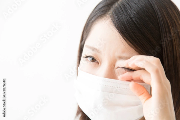 Fototapeta 花粉症の女性