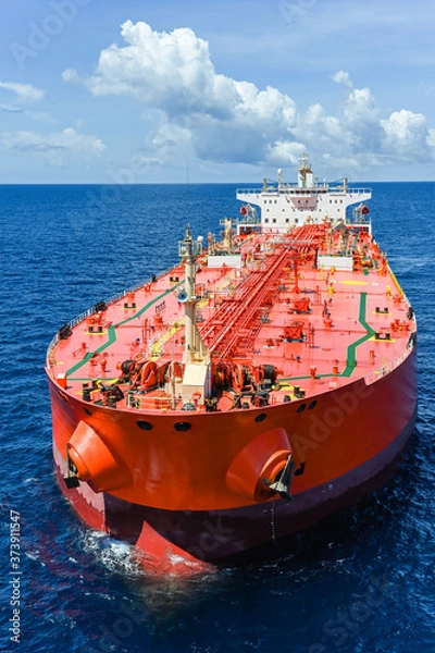 Obraz The tanker in the high sea
