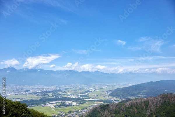 Obraz 夏の長峰山の山頂から安曇野市内を見渡す 長野県安曇野市