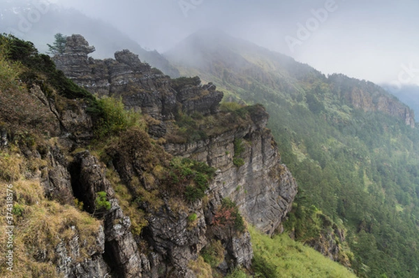 Fototapeta Autumn scenery of Hubei Shennongjia National Geopark Scenic Area, China