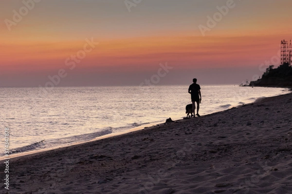 Obraz walking on the beach
