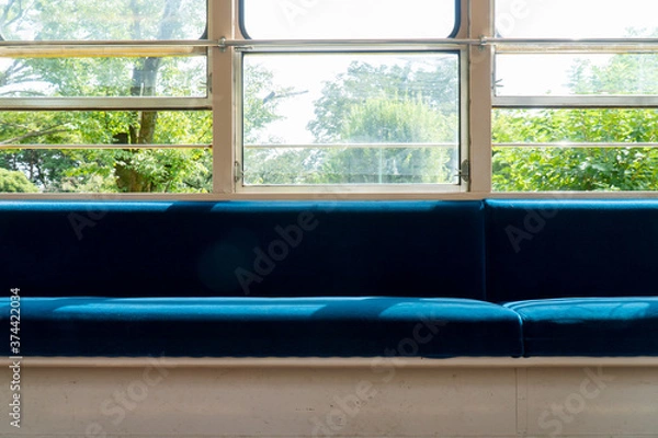 Fototapeta 古い電車の車内の座席