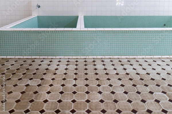 Fototapeta 銭湯公衆浴場の浴槽
