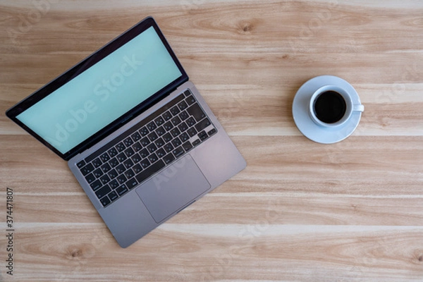 Fototapeta テーブルの上のパソコン