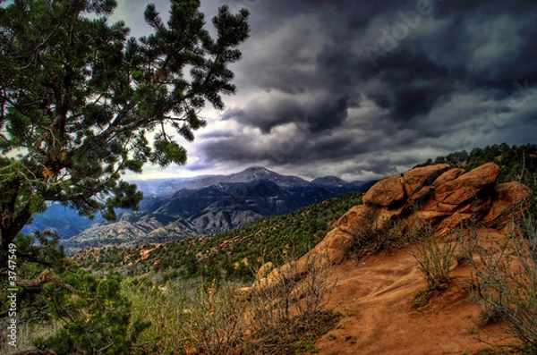 Fototapeta Garden Of The Gods Colorado with Storm clouds