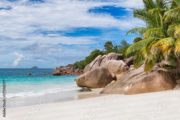 Fototapeta Piękne skały na plaży na Seszelach, plaży Anse Lazio, Praslin, Seszele