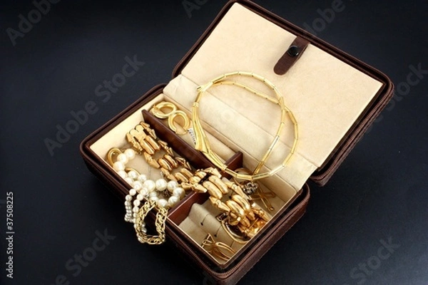 Obraz cofanetto con gioielli