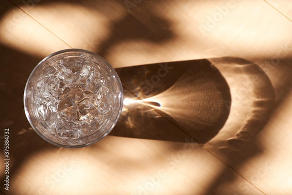 Obraz 日差しと氷水