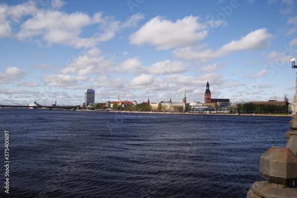 Obraz city by the water