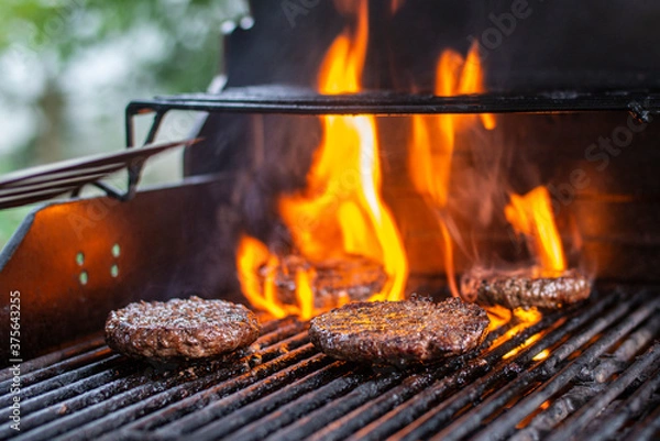 Obraz Hamburger on Grill with flames