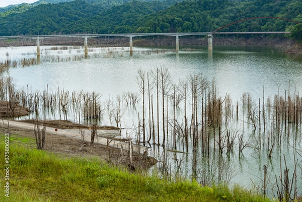 Fototapeta 北海道夕張市 夕張川・シューパロ湖の風景 