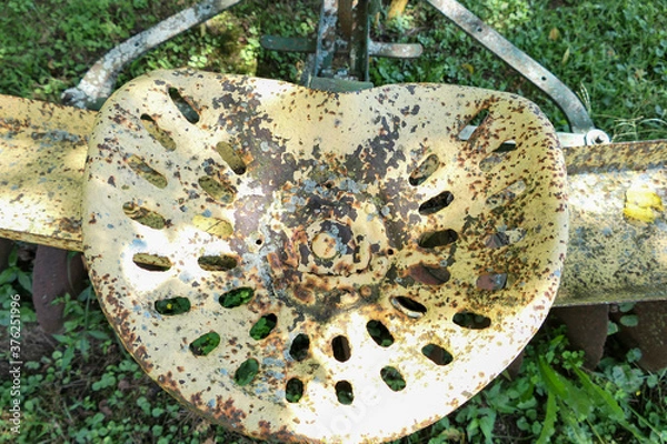 Fototapeta old rusty tractor seat