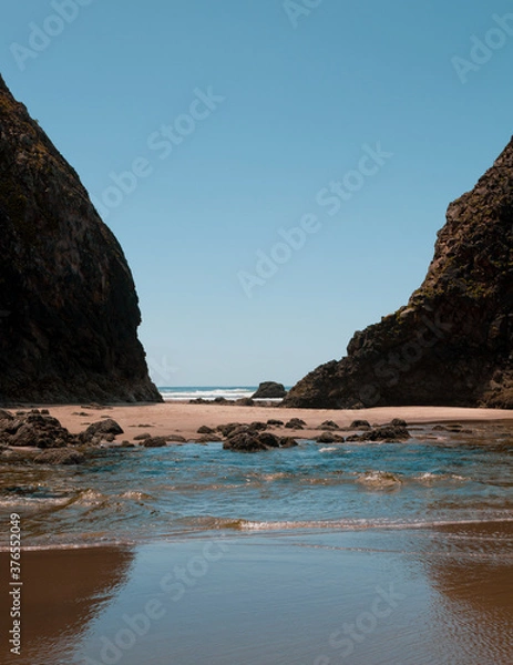 Obraz beach rocks and river