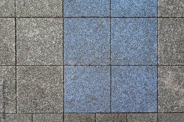 Obraz 正方形を組み合わせたグレーと青のデザインの道