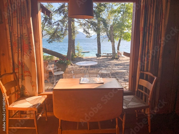 Fototapeta lake cabin view