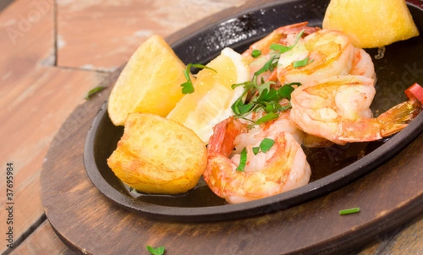 Obraz Tiger prawns on pan