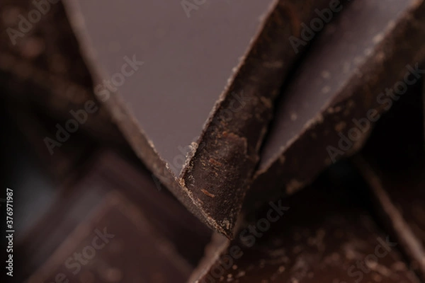 Obraz Dark chocolate cracked pieces closeup macro