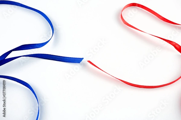 Fototapeta confrontation of red and blue