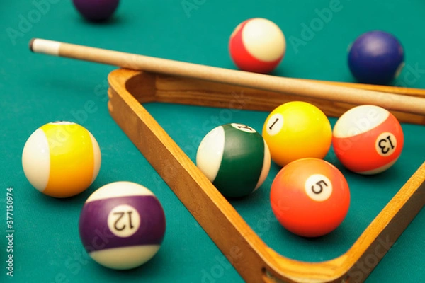 Fototapeta ビリヤード台の上に散らばる器具