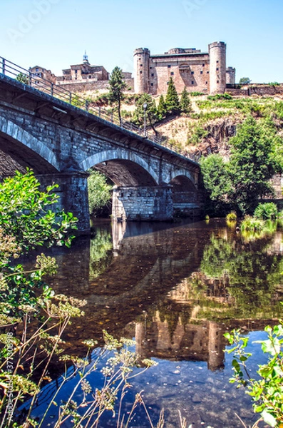 Fototapeta Castillo reflejado