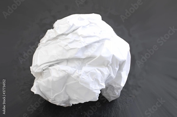 Fototapeta Papierknäuel