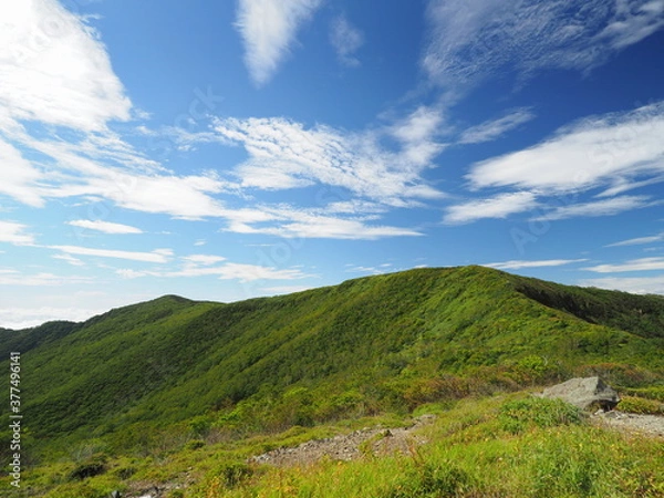 Fototapeta 南月山の稜線と青空（那須）