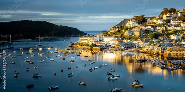 Fototapeta Sunrise over Salcome Town south Devon Uk. Taken from Snapes Point