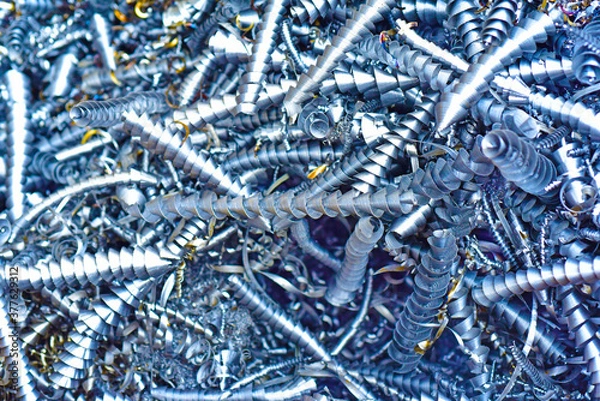 Obraz 光る大量の金属スクラップ