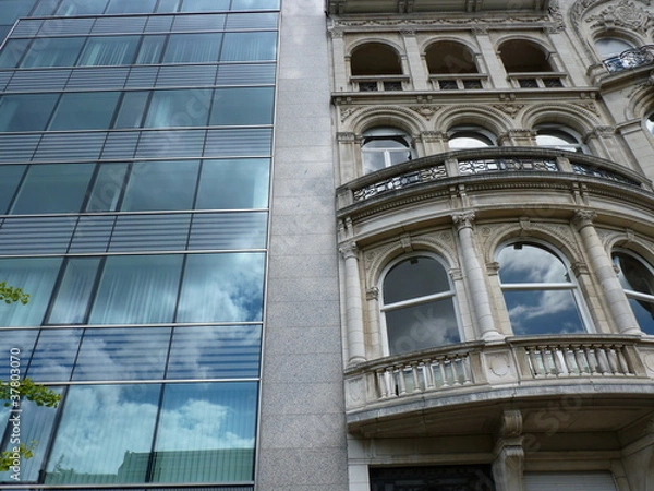 Obraz Hausfassade - alt und neu