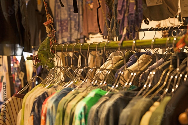 Obraz 古着屋の店内