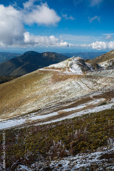 Fototapeta snow covered mountains