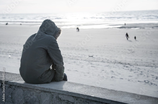 Obraz Mental Health Issues Staring At A Beach