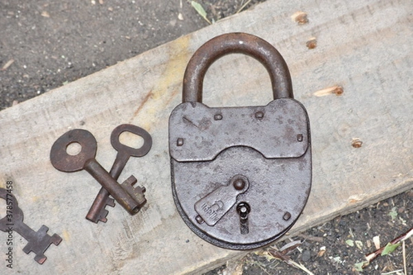 Fototapeta padlock and keys, USSR