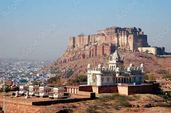 Fototapeta Le Mehrengar et le cenotaph de Jodhpur