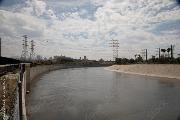 Fototapeta View across Los Angeles River