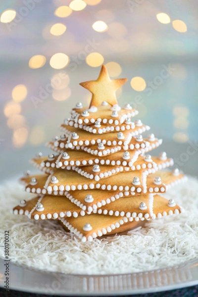Fototapeta Christmas cookie tree with icing