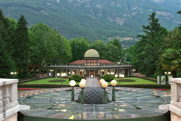 Fototapeta Boario Terme, edificio termale