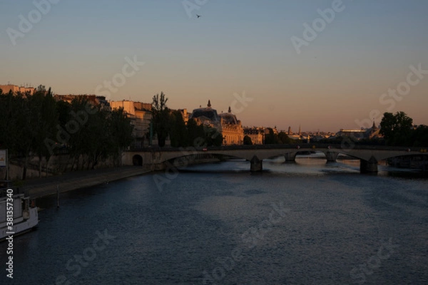 Obraz morning in pont des arts in paris 