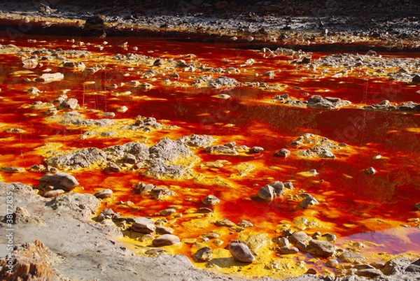 Fototapeta AGUAS ROJAS, OCRES. RÍO TINTO, EN HUELVA. ANDALUCÍA, ESPAÑA