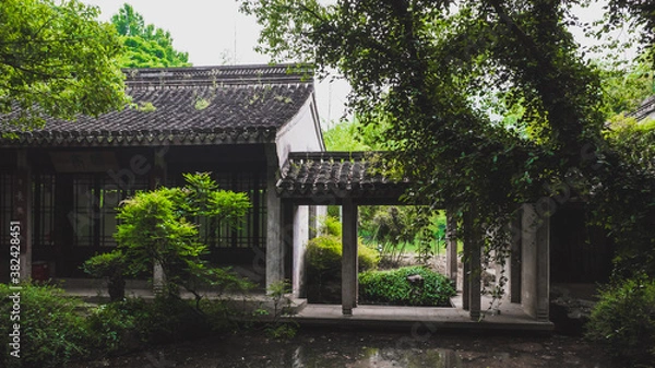 Fototapeta Chinese house by water in Lanting (Orchid Pavilion) scenic area in Shaoxing, China