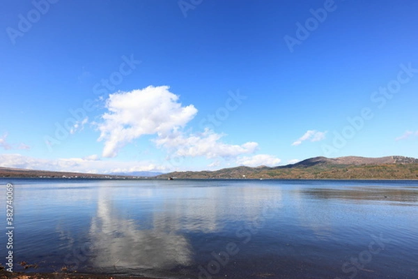 Fototapeta 山中湖の紅葉風景