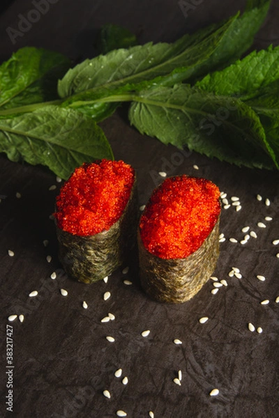Obraz Gunkan tobiko,  sushi