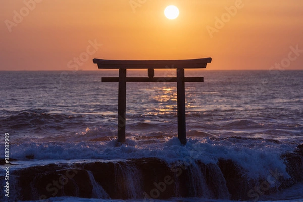 Fototapeta 大洗磯前神社　日の出